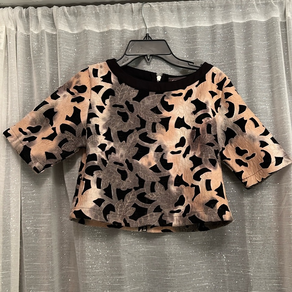 Gracia black, cream, grey sheer crop top